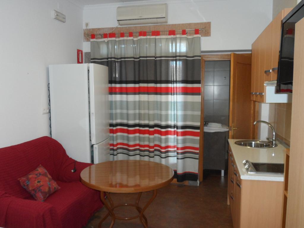 Hostal Via Del Caminante Madrigalejo 外观 照片