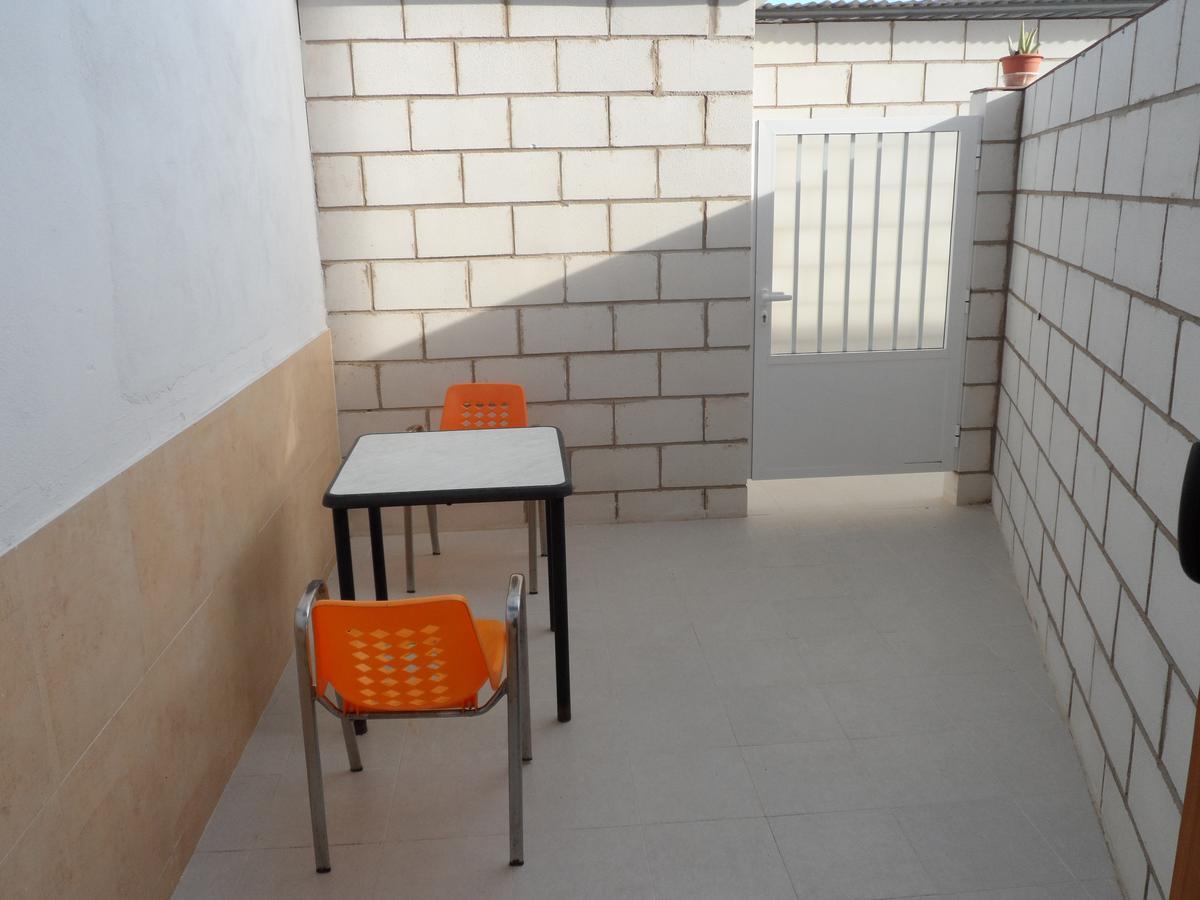 Hostal Via Del Caminante Madrigalejo 外观 照片